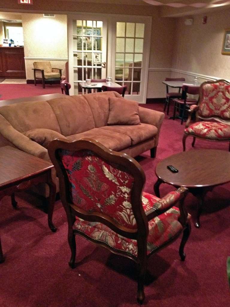 Country Hearth Inn & Suites Willard Intérieur photo